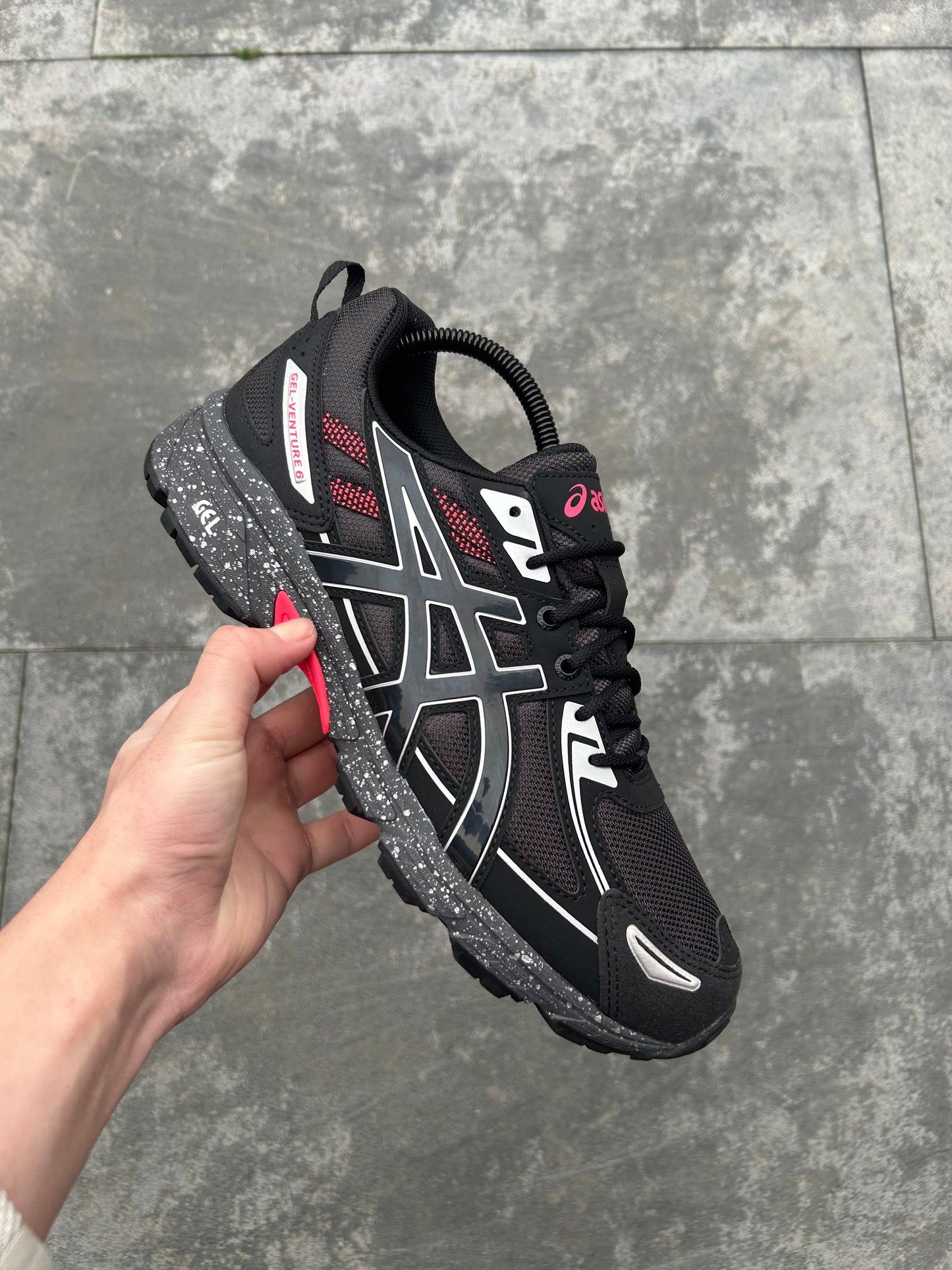 Asics Gel Venture 6 Red/Black