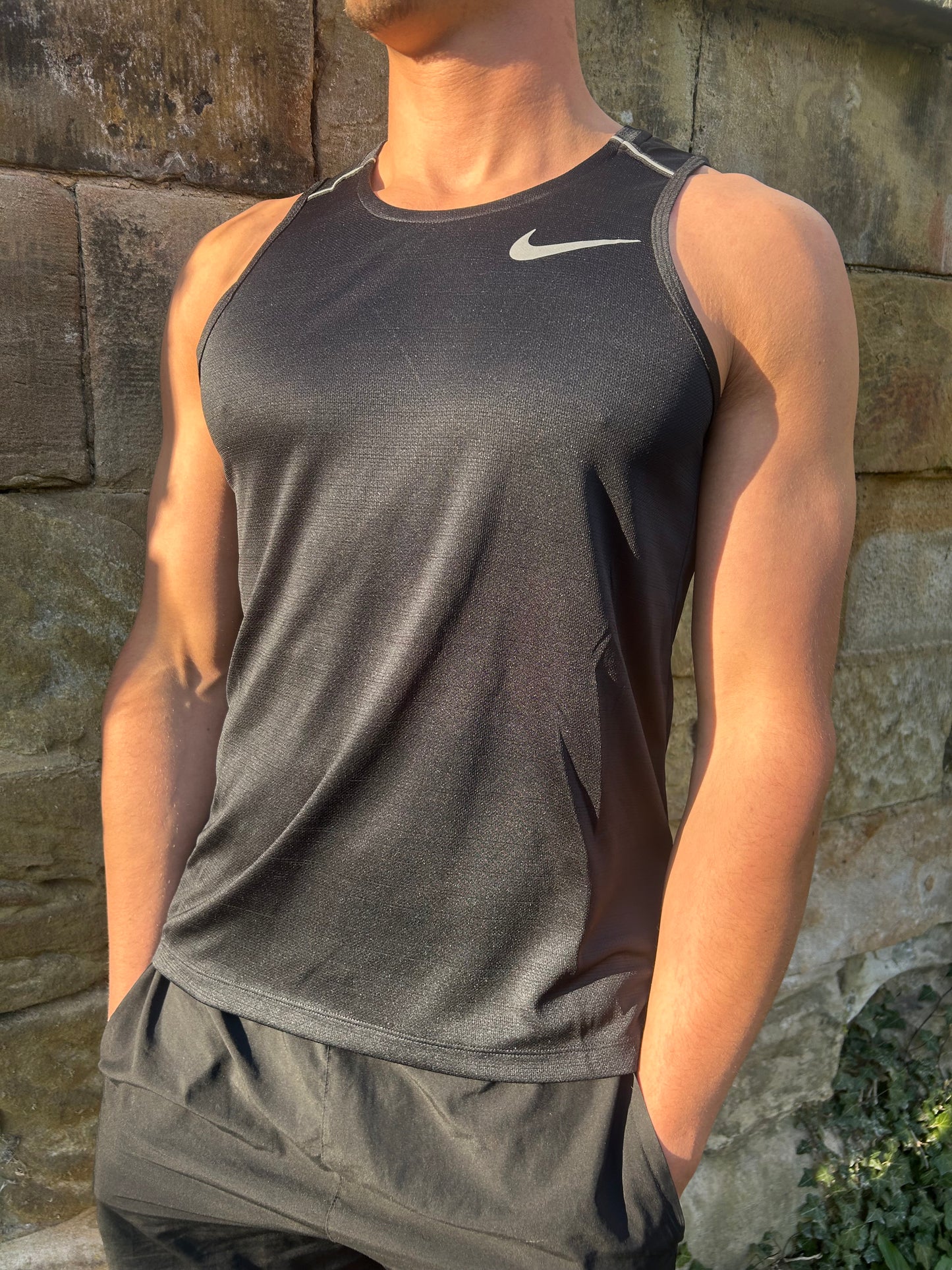 Nike Black Miler Vest 1.0